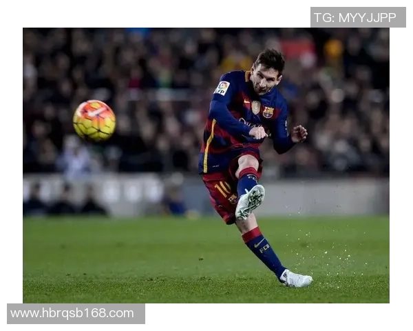 四大足球巨星高清合影：梅西、C罗、内马尔与哈兰德并肩展现足球风采