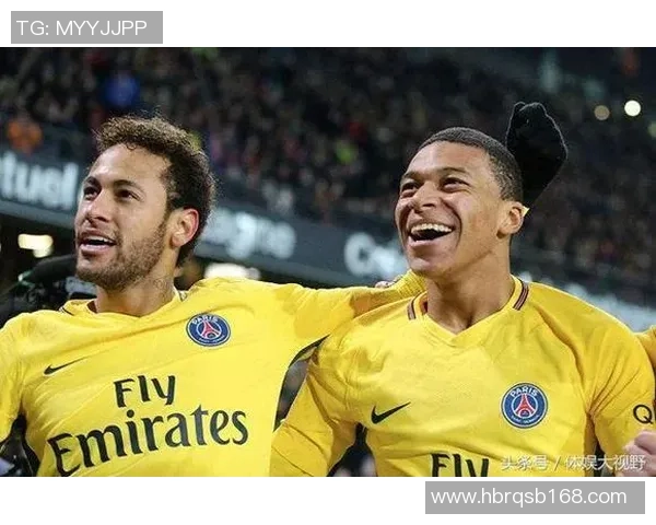 足球四大巨星同框合影 展现巅峰对决的荣耀与传奇