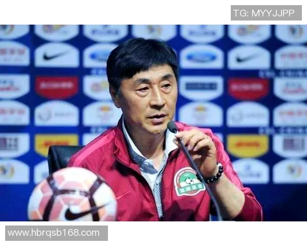 中国足球传奇球星排名榜解析:这些球员如何影响中国足球历史发展 中国足球传奇球星排名榜解析:这些球员如何影响中国足球历史发展