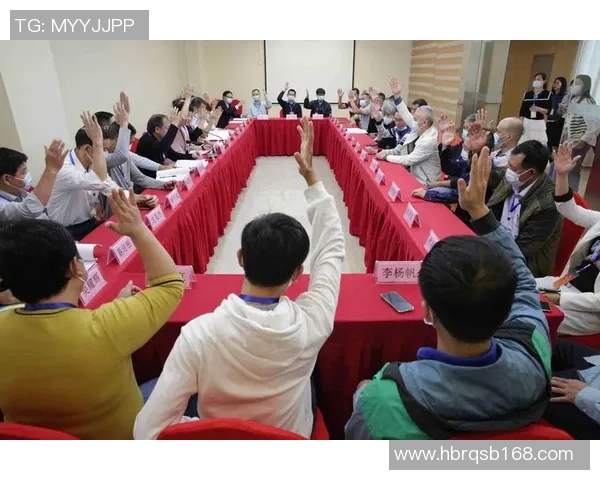 明天你好足球星携手绿茵梦想点燃青春激情共谱奋进新篇章 明天你好足球星携手绿茵梦想点燃青春激情共谱奋进新篇章